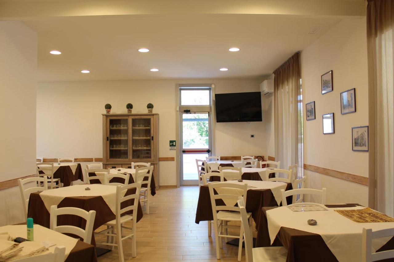 Hotel La Locanda Di Montecatone Имола Екстериор снимка